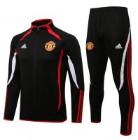 Squad Tracksuit Manchester United 2021/22