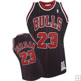 Michael Jordan, Chicago Bulls [rayures]
