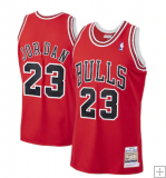 Michael Jordan, Chicago Bulls Mitchell & Ness - Red