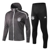 Squad Tracksuit Bayern Munich 2018/19