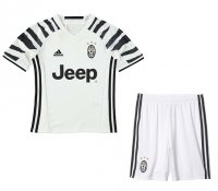 Kit Junior Juventus Third 2016/17