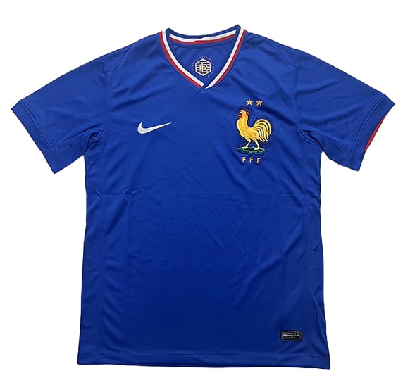  Foto zu Maillot France Domicile 2024 : Maillots de foot et NBA sur MaxMaillots 